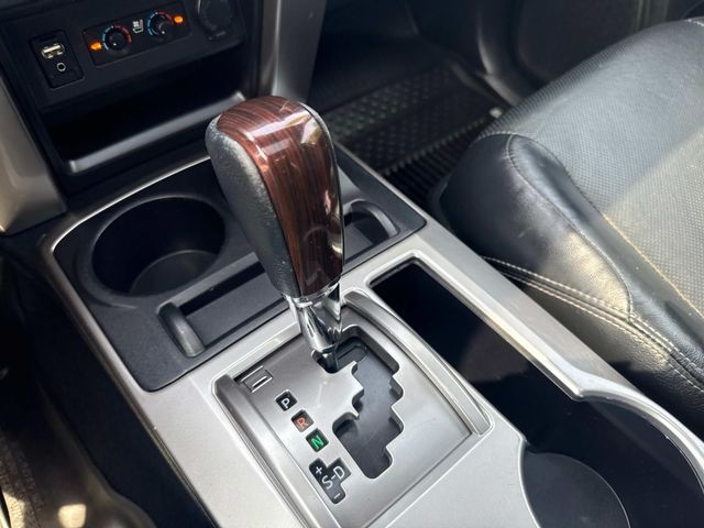 Vehicle image 25 of 36