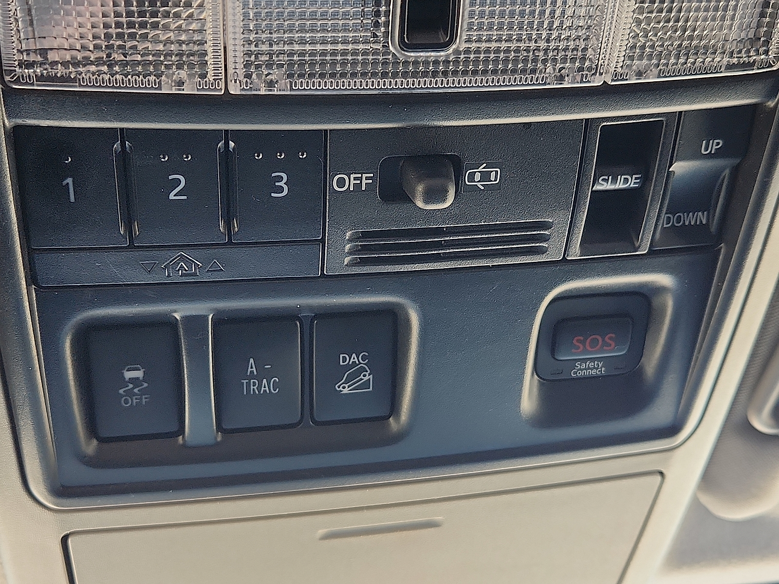 Vehicle image 16 of 20