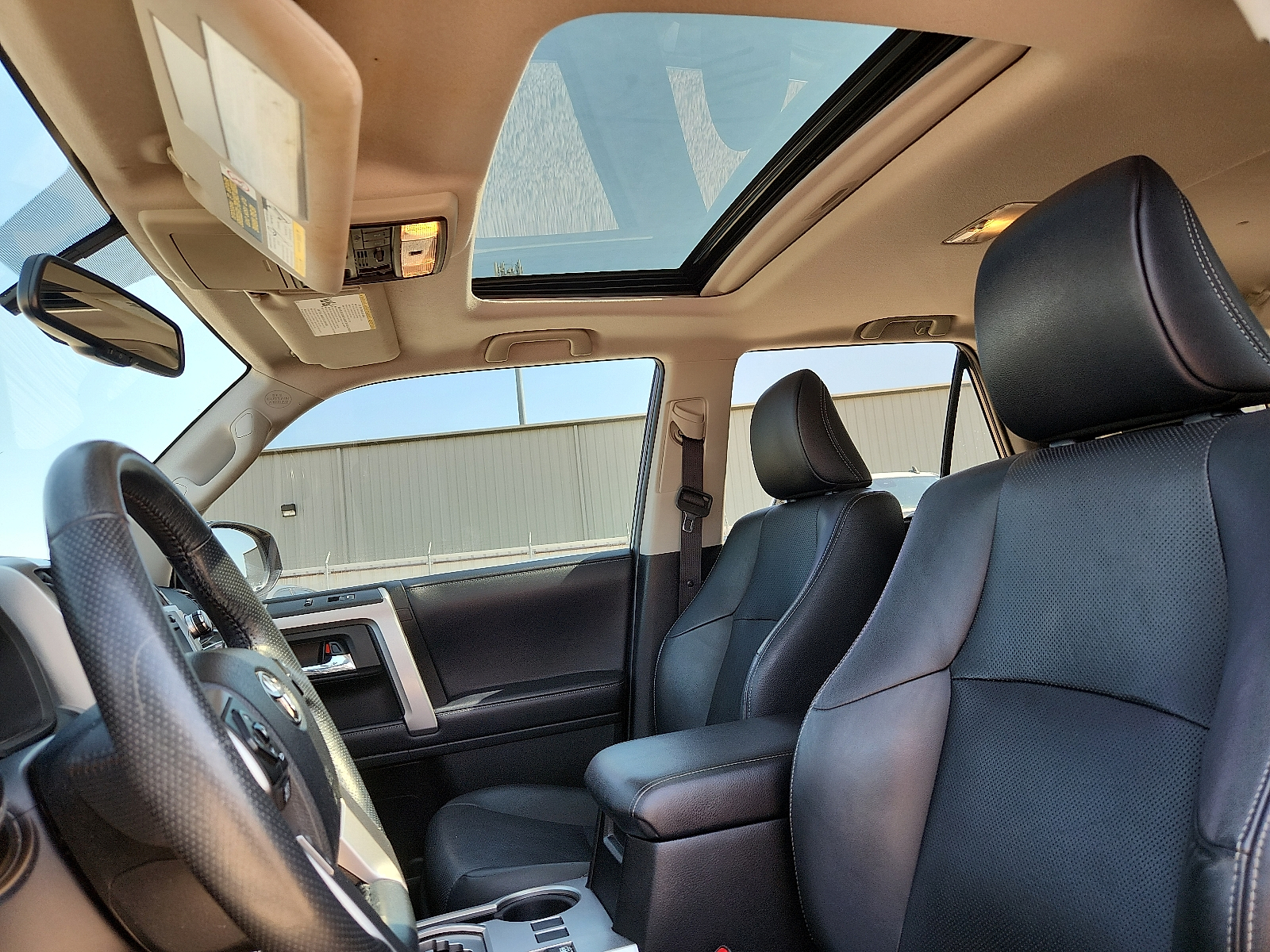 Vehicle image 9 of 20