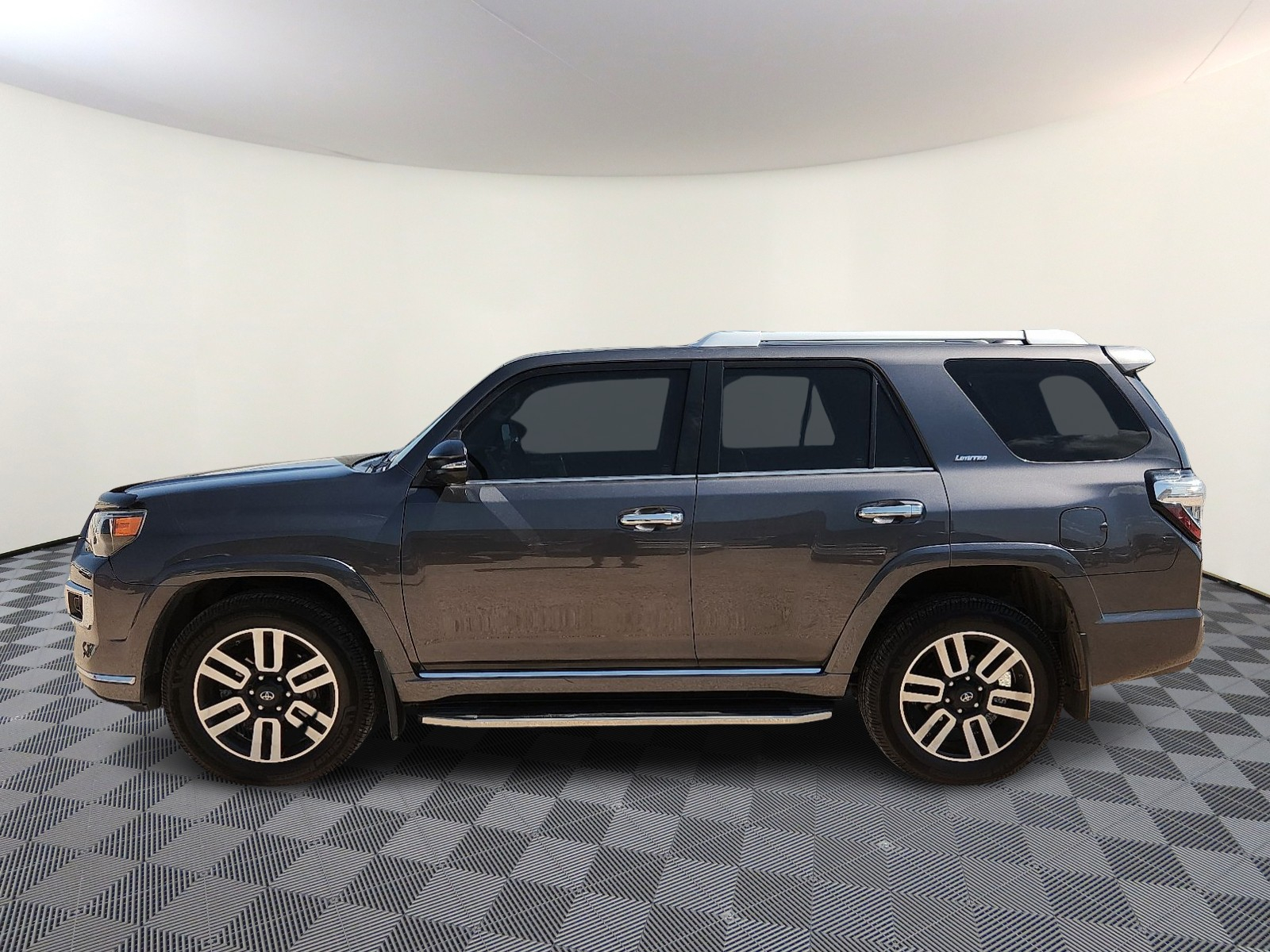 Vehicle image 6 of 20