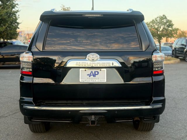 2018 Toyota 4Runner Limited Image 9 of 40