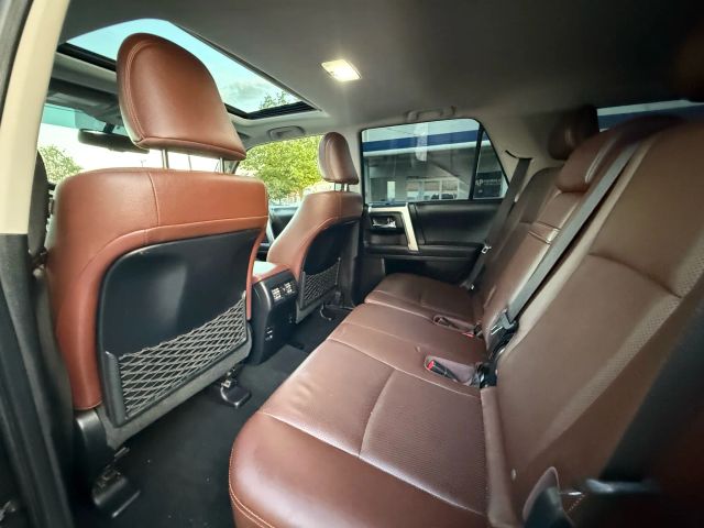 2018 Toyota 4Runner Limited Image 18 of 40