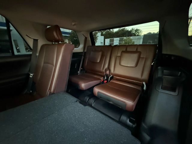 2018 Toyota 4Runner Limited Image 13 of 40