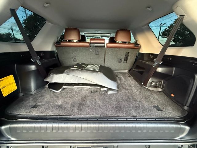 2018 Toyota 4Runner Limited Image 11 of 40