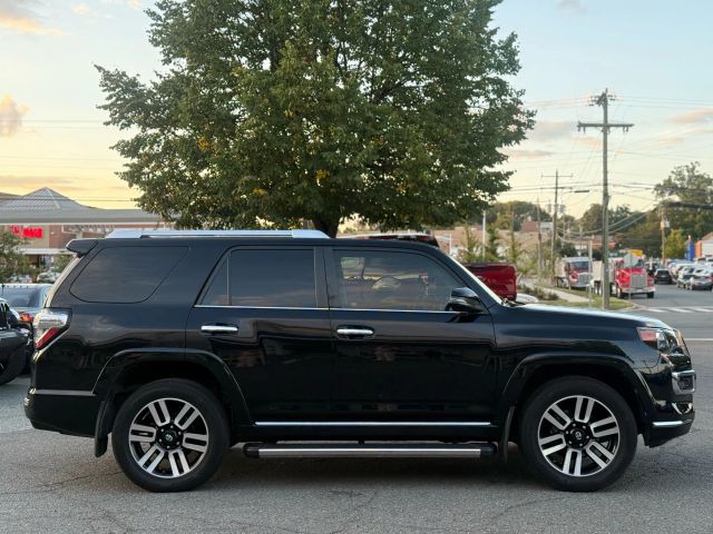 2018 Toyota 4Runner Limited Image 6 of 40