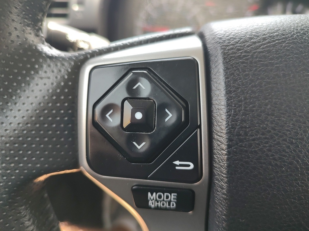 Vehicle image 18 of 59