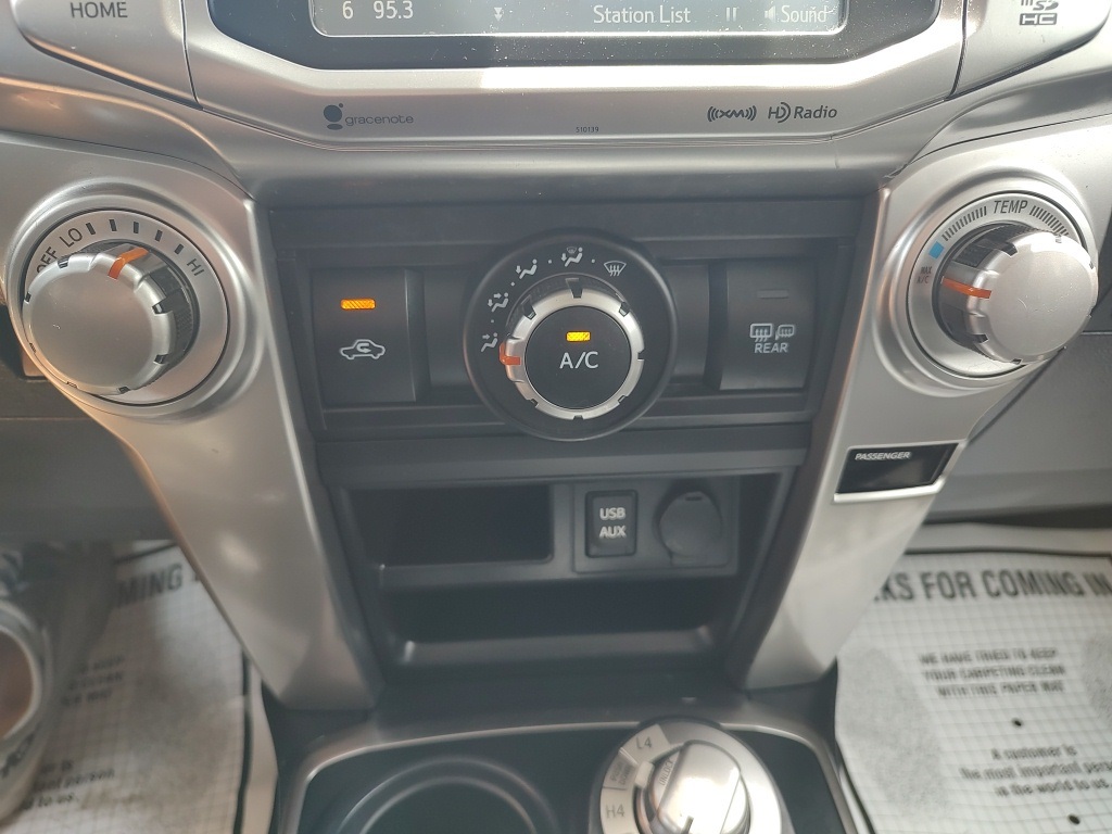 Vehicle image 15 of 59