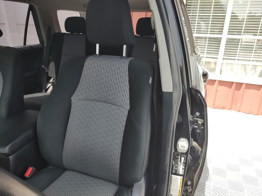 Vehicle image 23 of 59