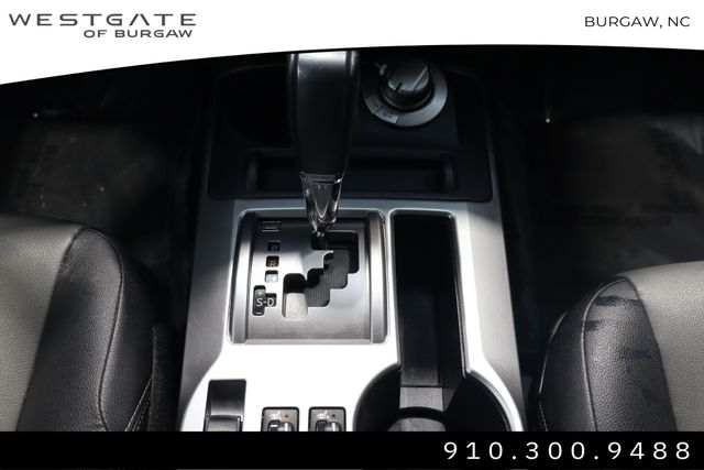 Vehicle image 34 of 41