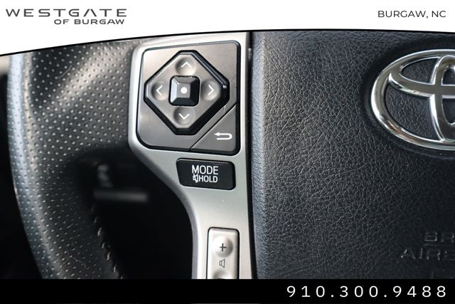 Vehicle image 21 of 41
