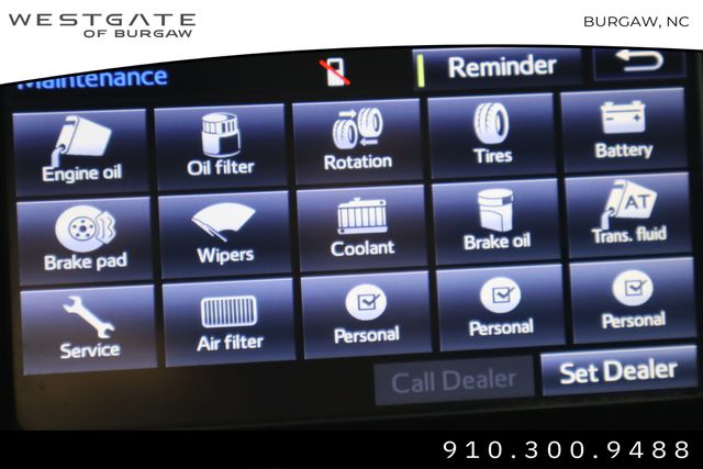 Vehicle image 33 of 41