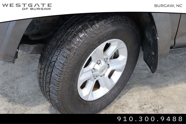 Vehicle image 37 of 41