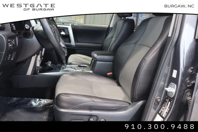 Vehicle image 10 of 41
