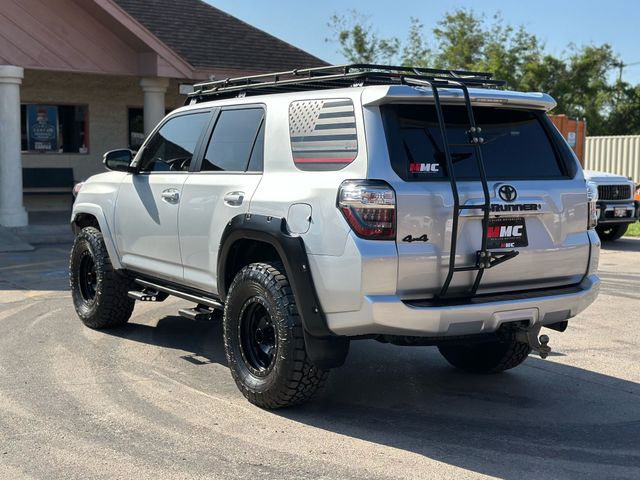 Vehicle image 11 of 58