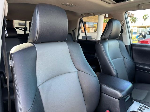 Vehicle image 23 of 58