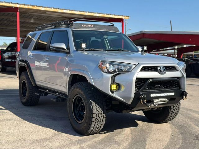 Vehicle image 6 of 58