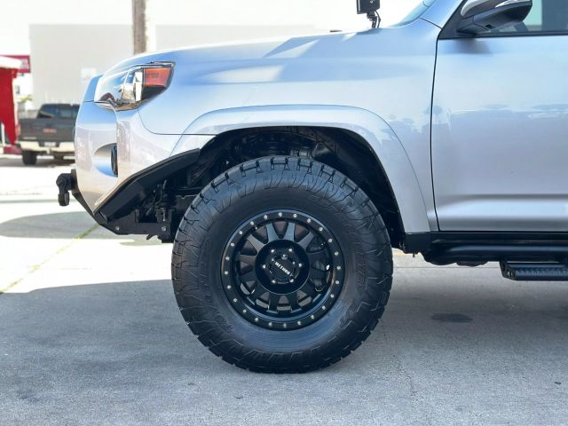 Vehicle image 55 of 58