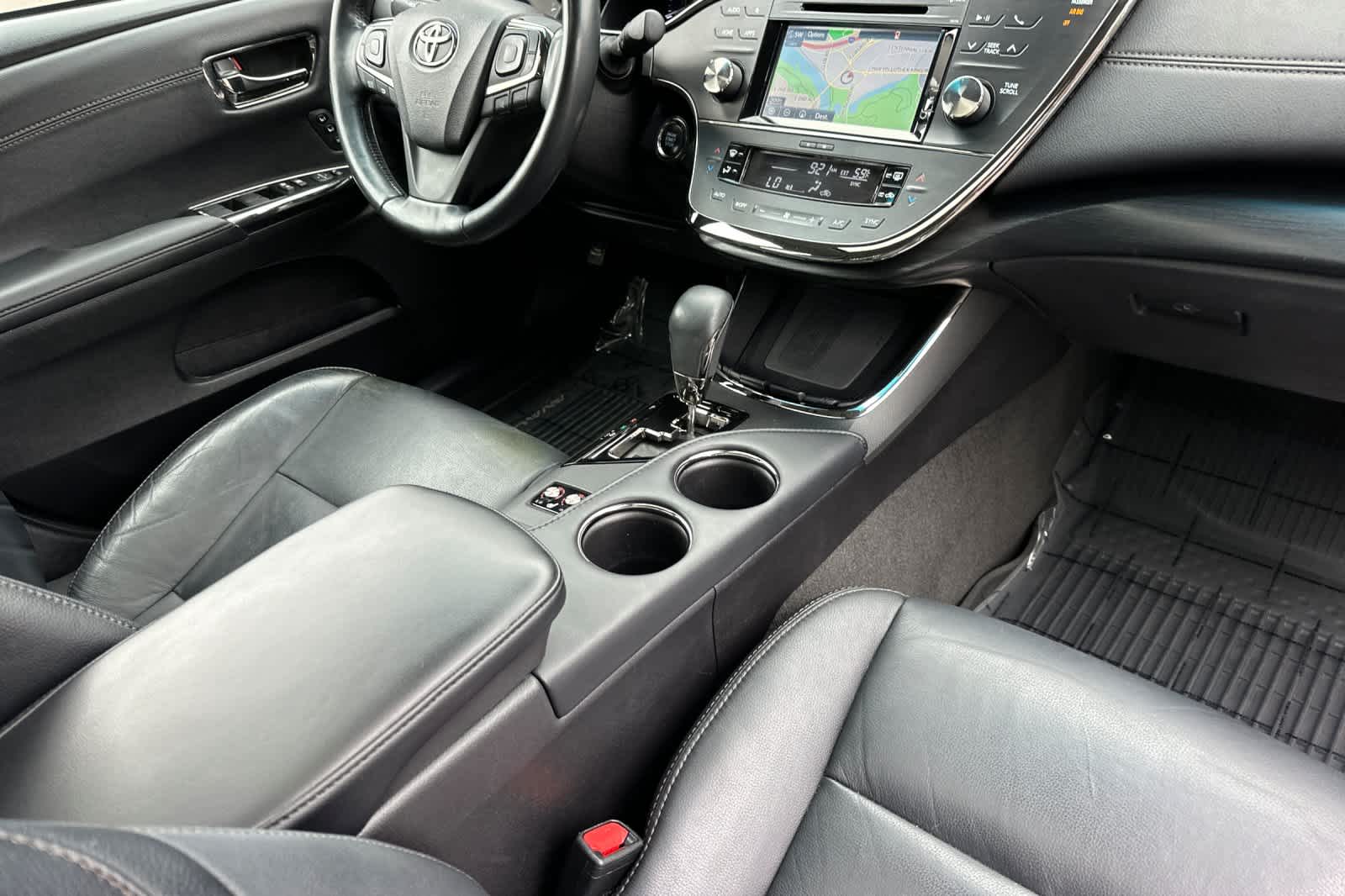 Vehicle image 16 of 29