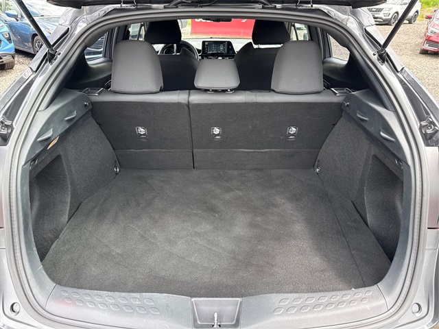 Vehicle image 12 of 32