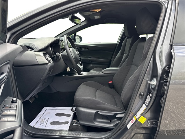 Vehicle image 10 of 32