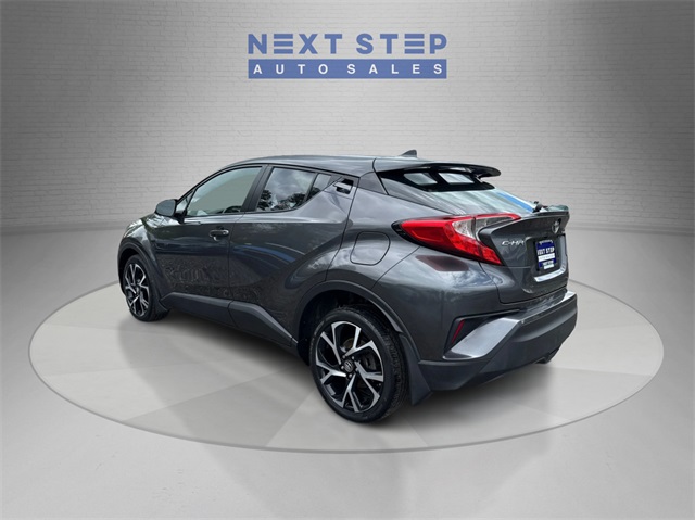 Vehicle image 7 of 32
