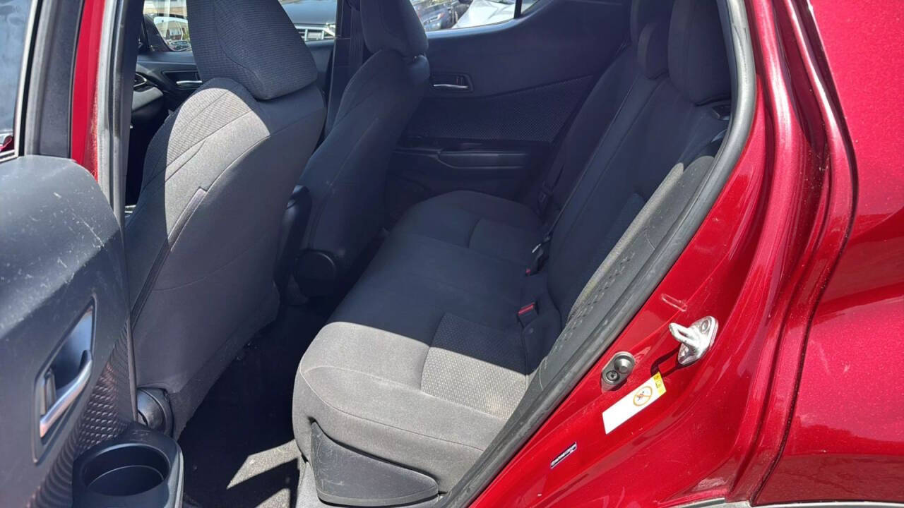 Vehicle image 9 of 10