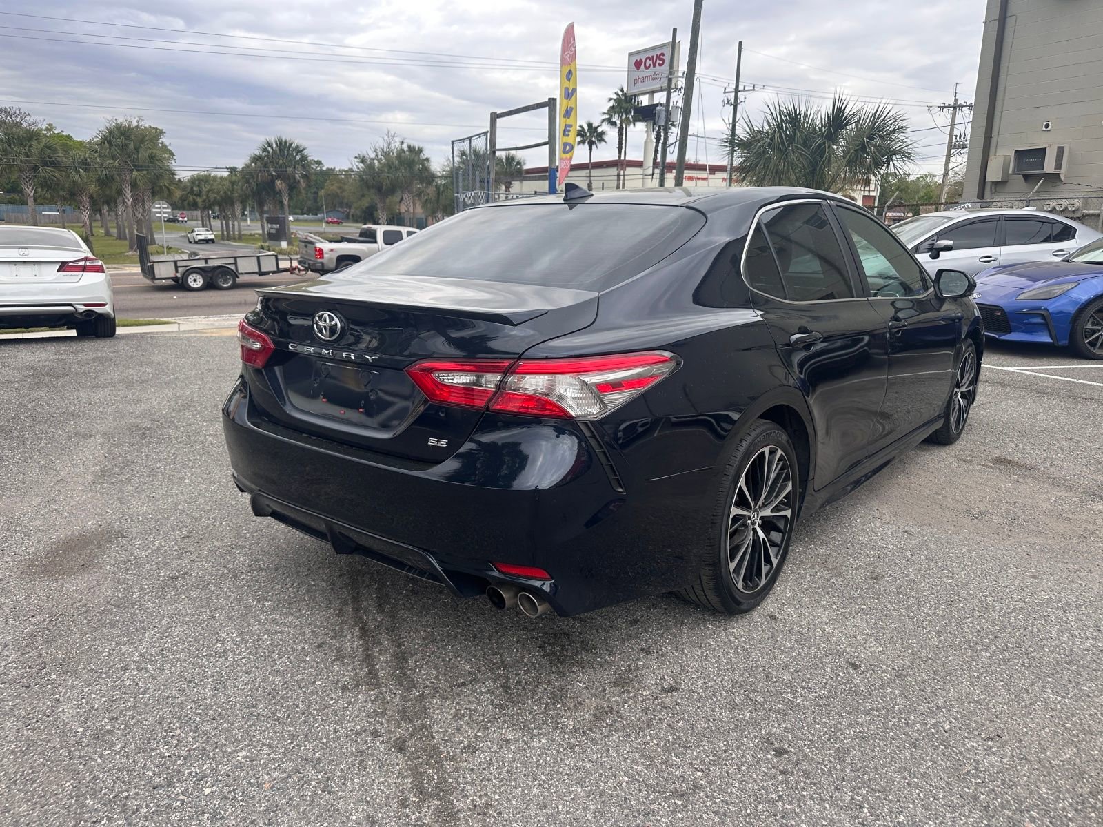 Vehicle image 3 of 21