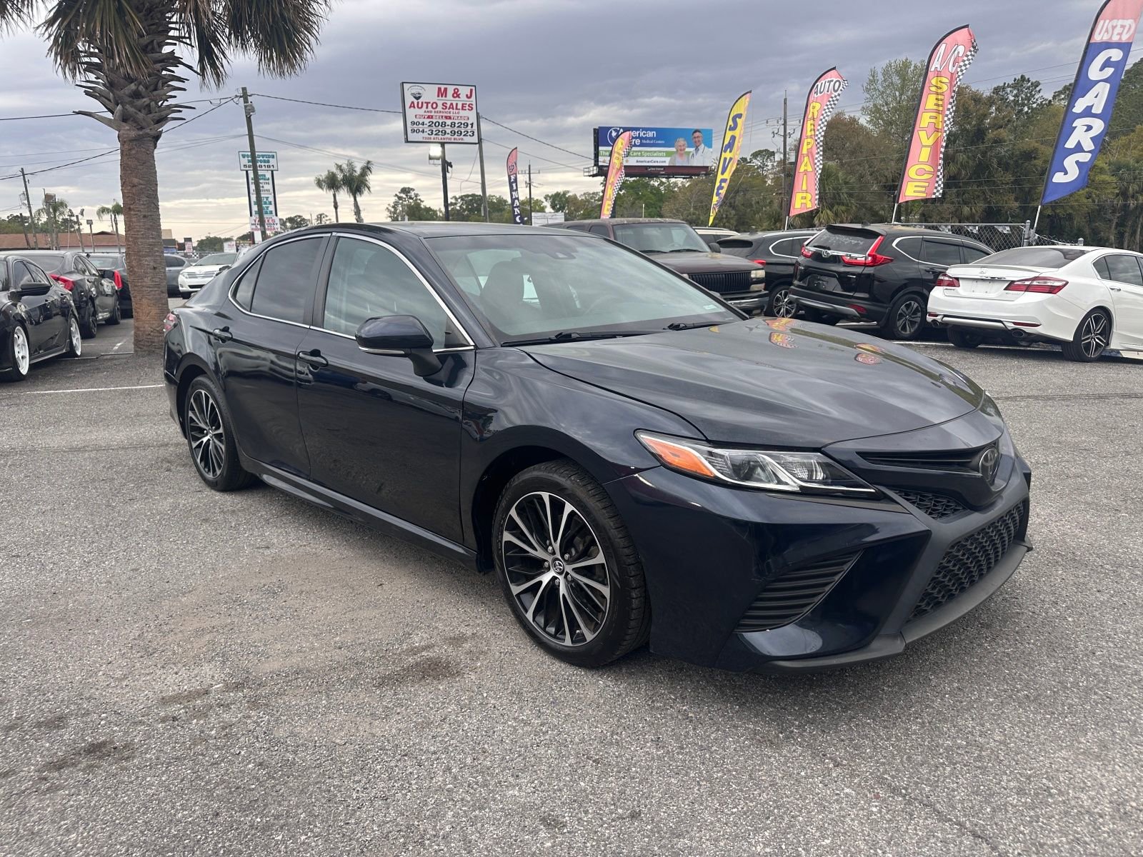 Vehicle image 6 of 21
