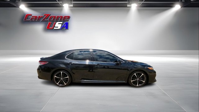 Vehicle image 4 of 32
