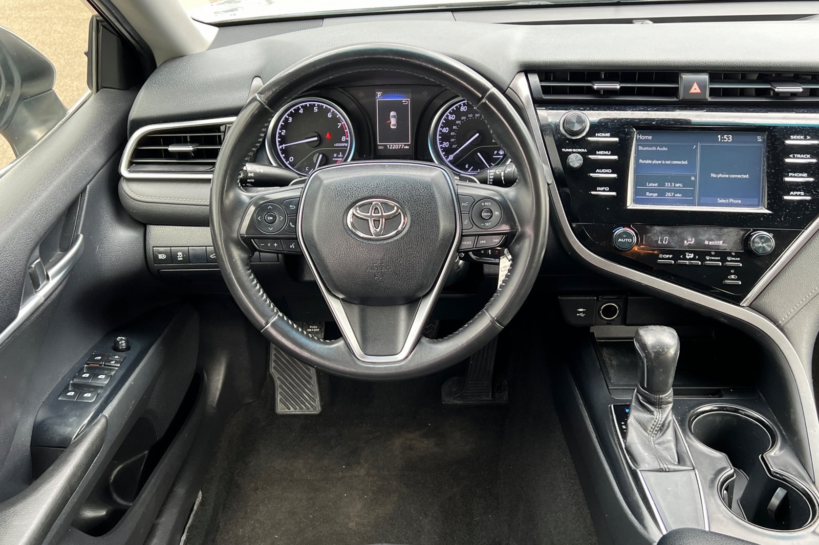 Vehicle image 14 of 26