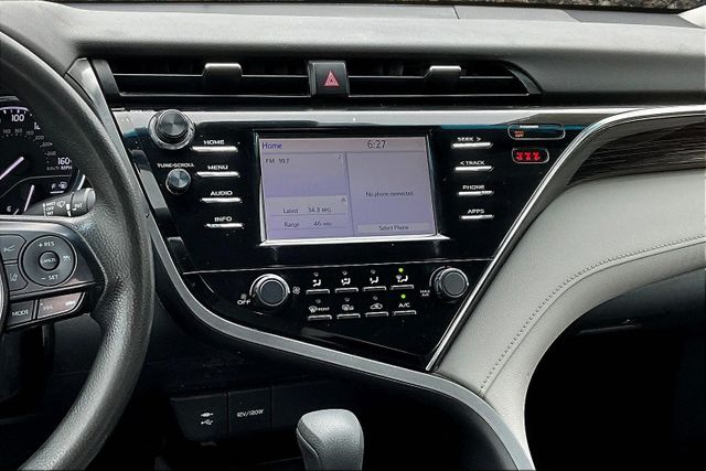 Vehicle image 8 of 30