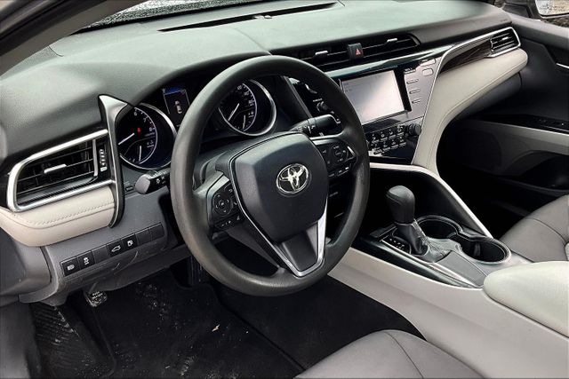 Vehicle image 13 of 30