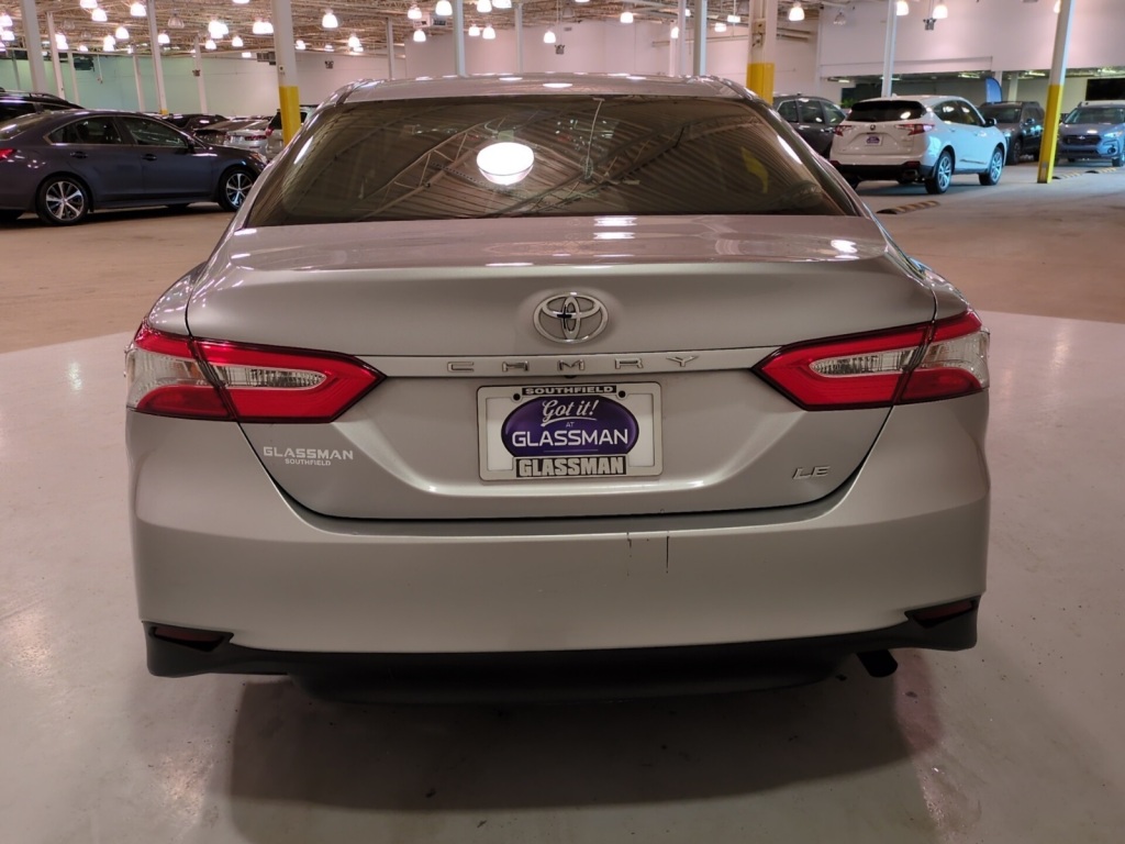 Vehicle image 6 of 20
