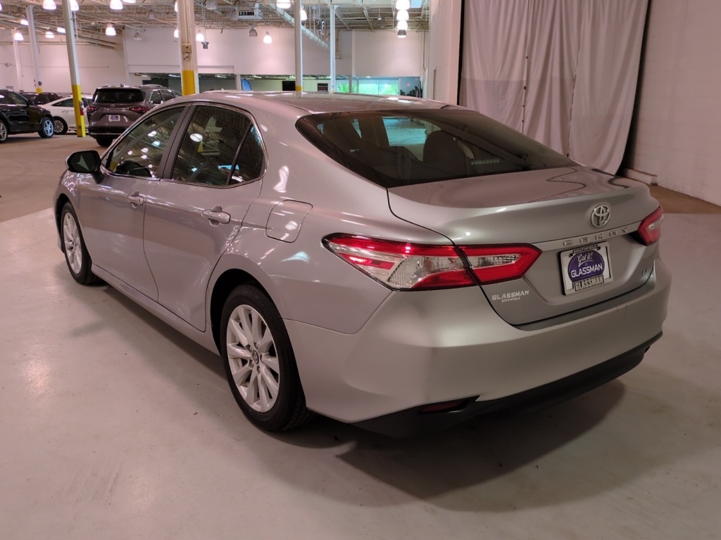 Vehicle image 7 of 20