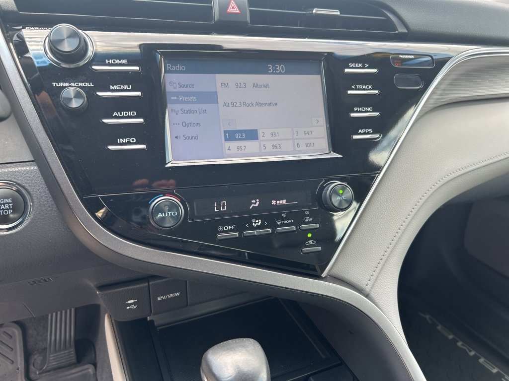 Vehicle image 9 of 24