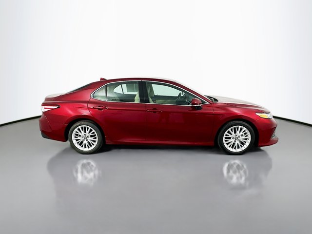 Vehicle image 4 of 31