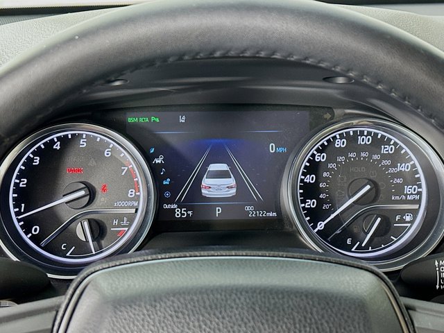 Vehicle image 12 of 31