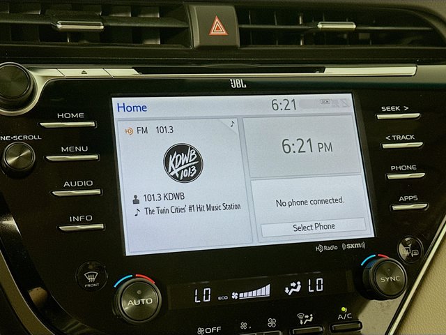 Vehicle image 14 of 31