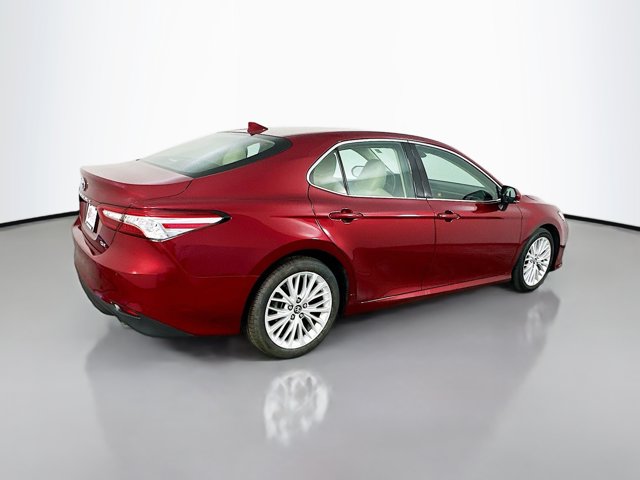 Vehicle image 5 of 31