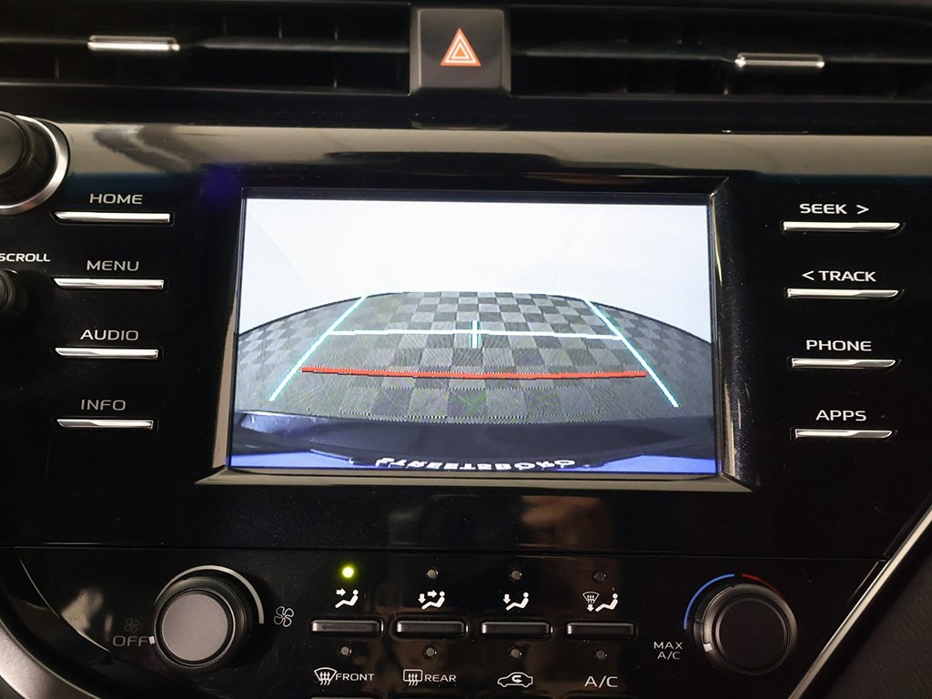 Vehicle image 32 of 36