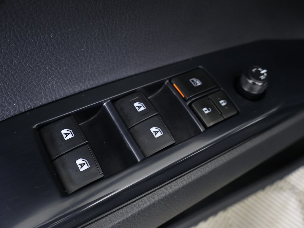 Vehicle image 24 of 36