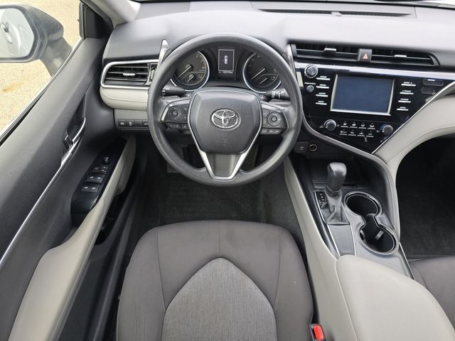 Vehicle image 29 of 33