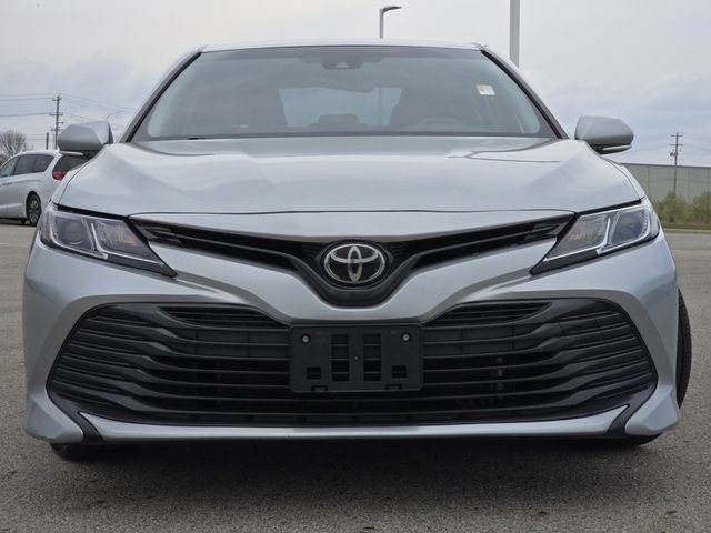 Vehicle image 4 of 33