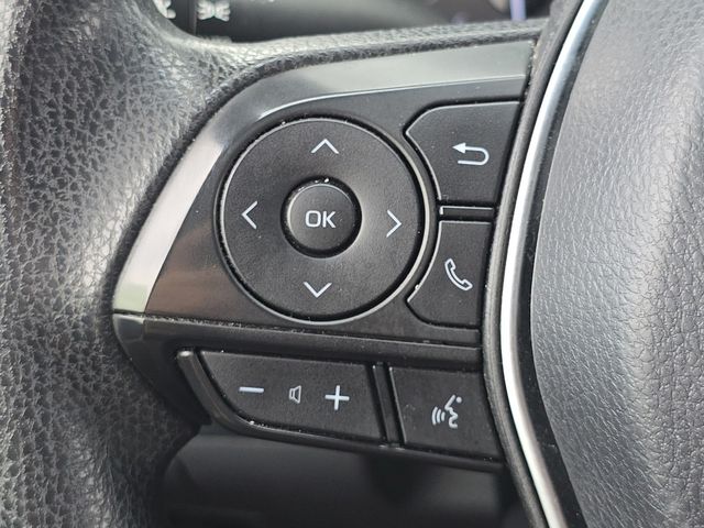 Vehicle image 18 of 33