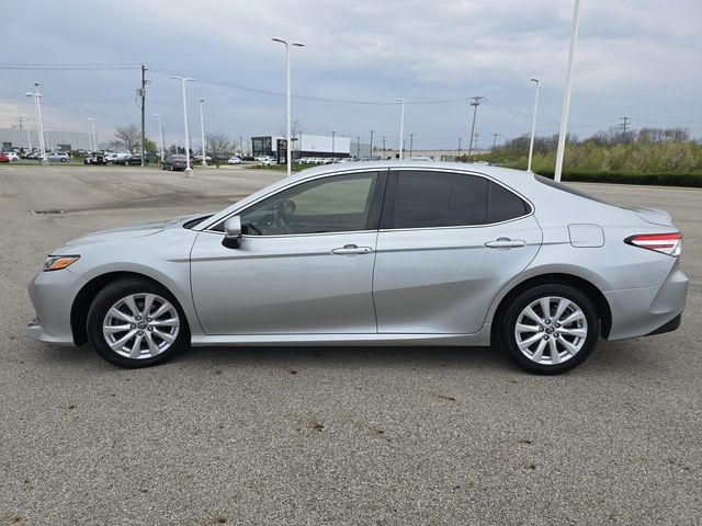Vehicle image 2 of 33