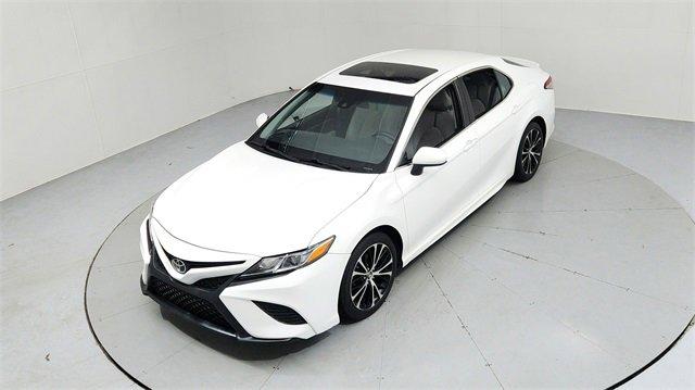 Vehicle image 5 of 29