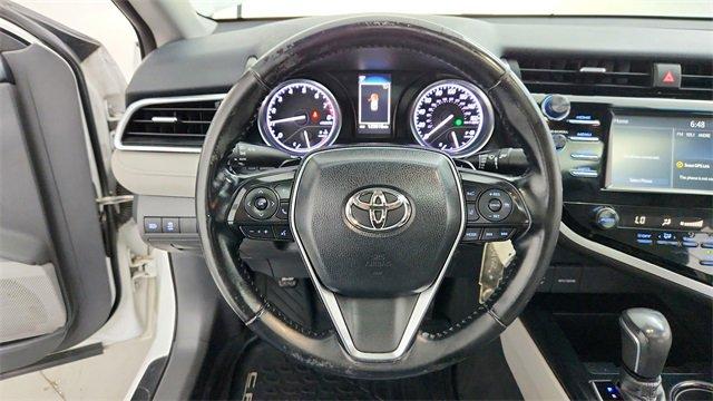 Vehicle image 21 of 29