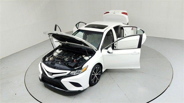 Vehicle image 3 of 29