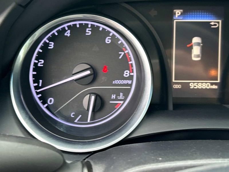 Vehicle image 20 of 25