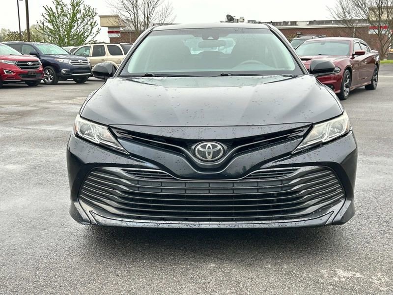 Vehicle image 2 of 25